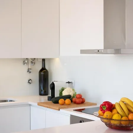 Appartamento Modern Is Lisbon's Favourite Neighbourhood Lisbona
